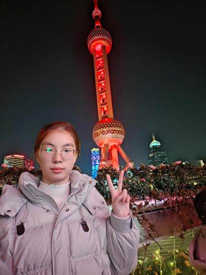 万依婷